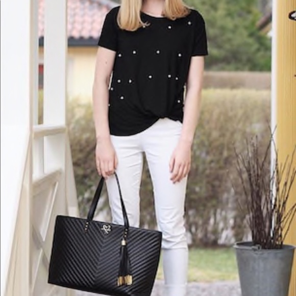 Pearl Embellished Twist Front Tee - Picture 6 of 6